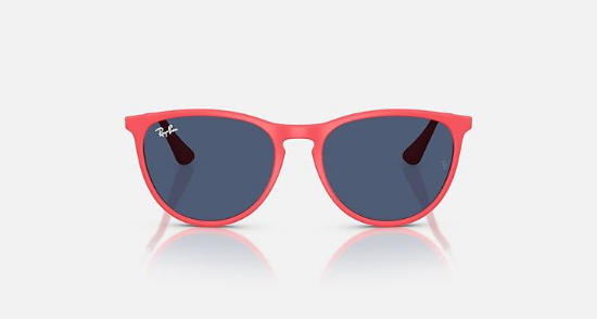 Ray-Ban Junior Kids Core RJ9060S Junior Erika 718180 Kauçuk Mercan Güneş Gözlüğü Fotoğrafı